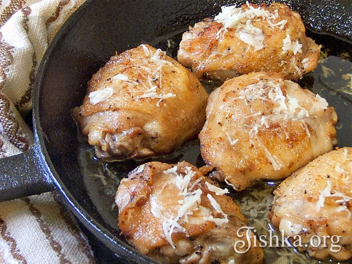Куриные окорочка на сковороде - пошаговый рецепт с фото